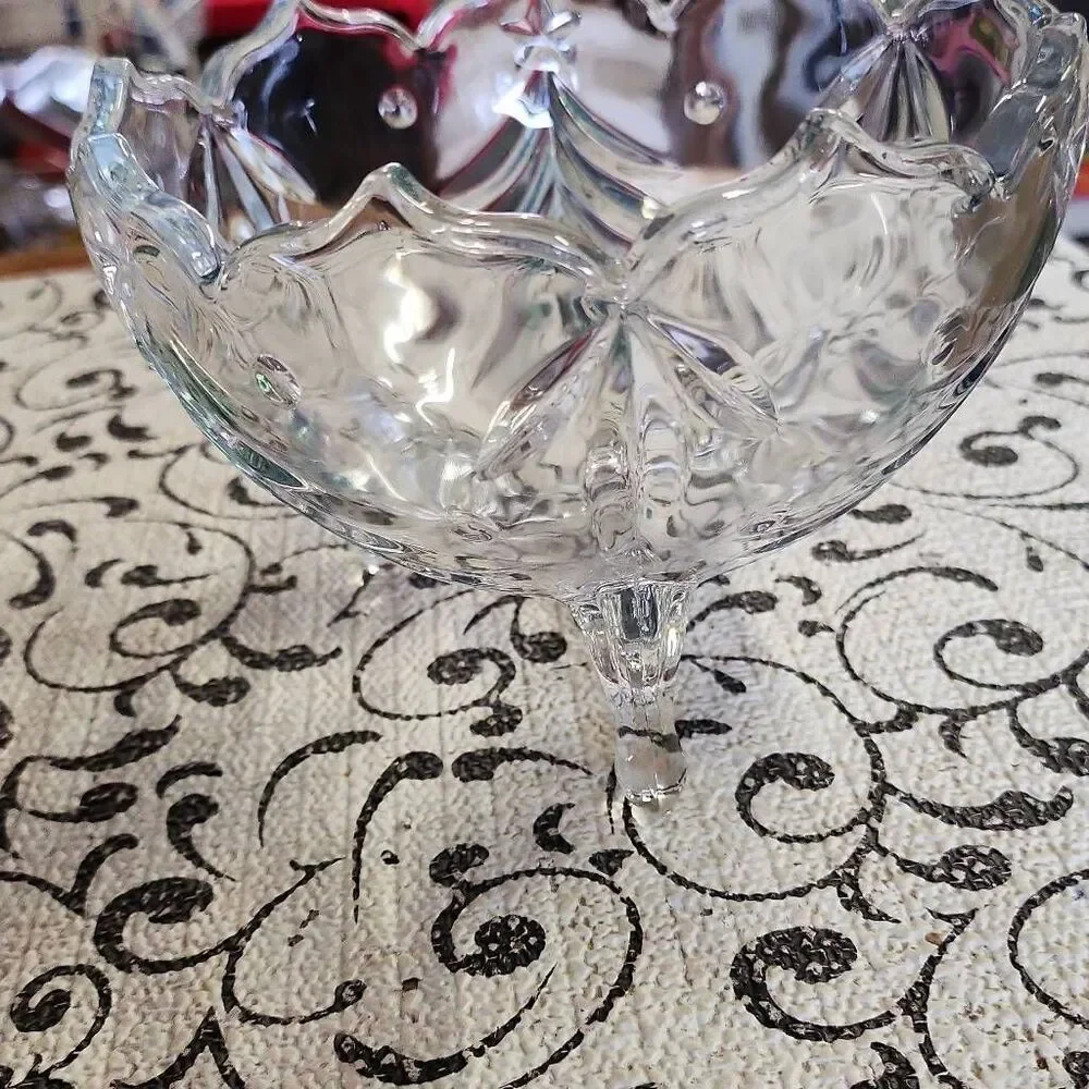 Mikasa Holiday Evergreen Emerald Bowl